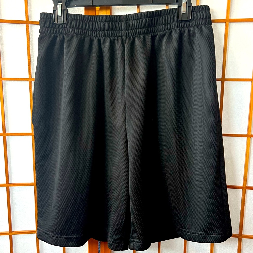 Athletic Works Black Basketball Shorts - Men’s Medium